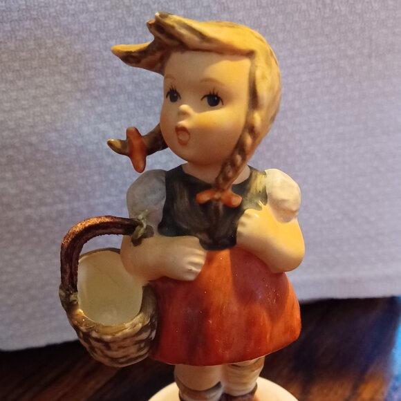 4 Girl Hummels - Picture 7 of 8